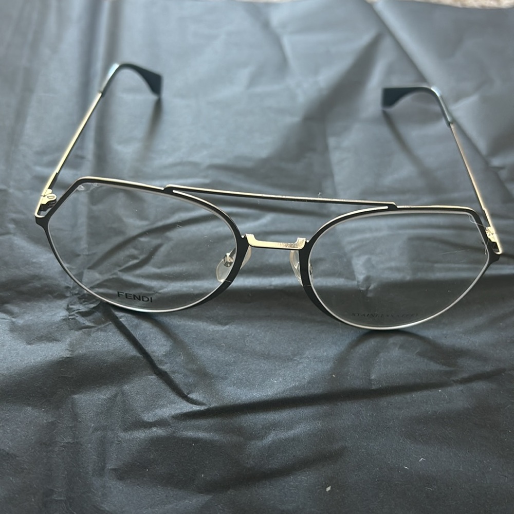 Fendi Eyeglasses Eyeglasses in silver - Picture 8 of 9